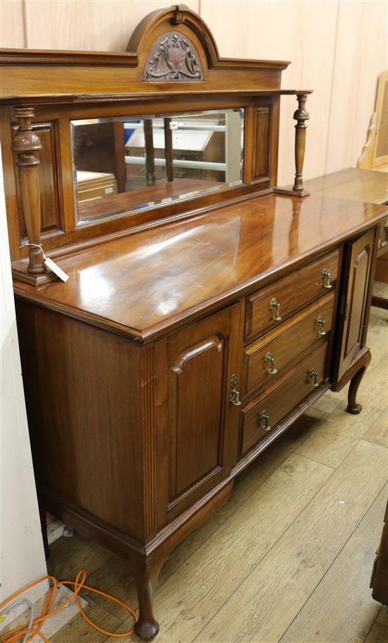 An Edwardian mahogany sideboard, W.158cm